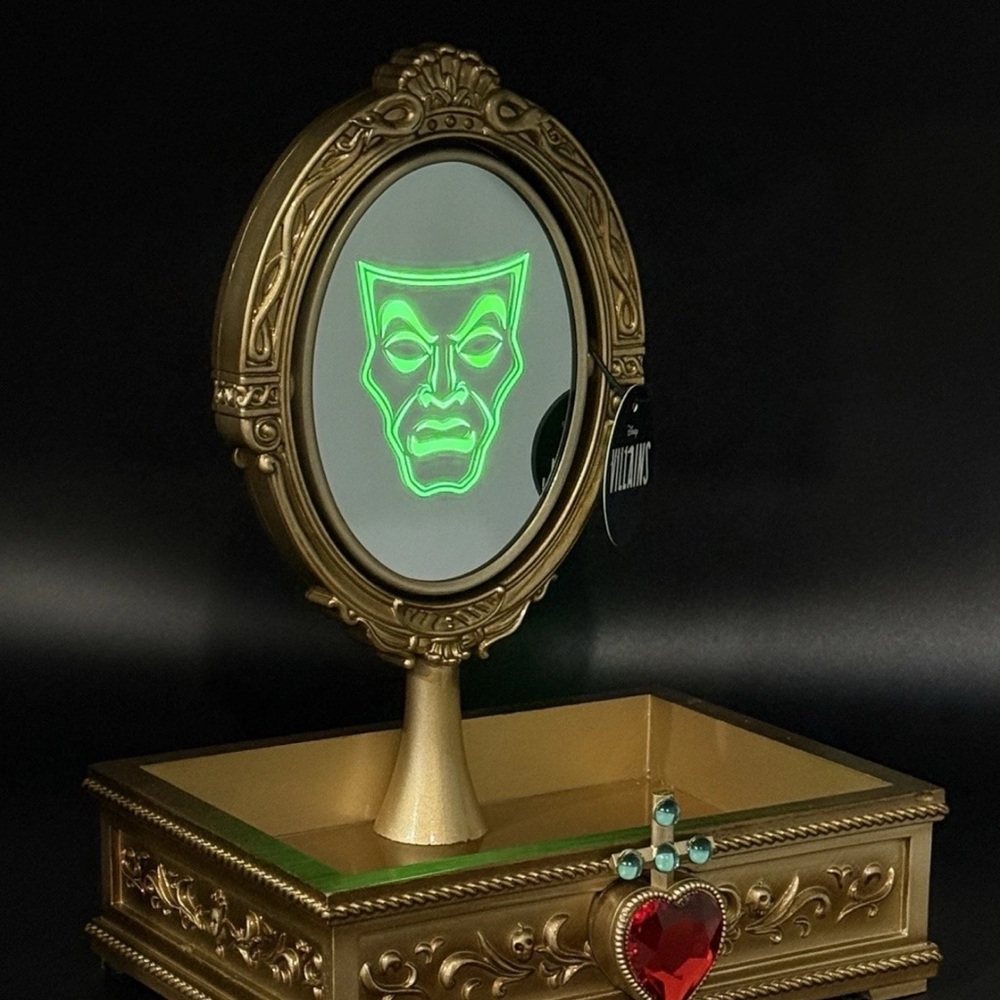 DISNEY VILLAINS EVIL Magic Mirror Body Care Tray Lights NEW
